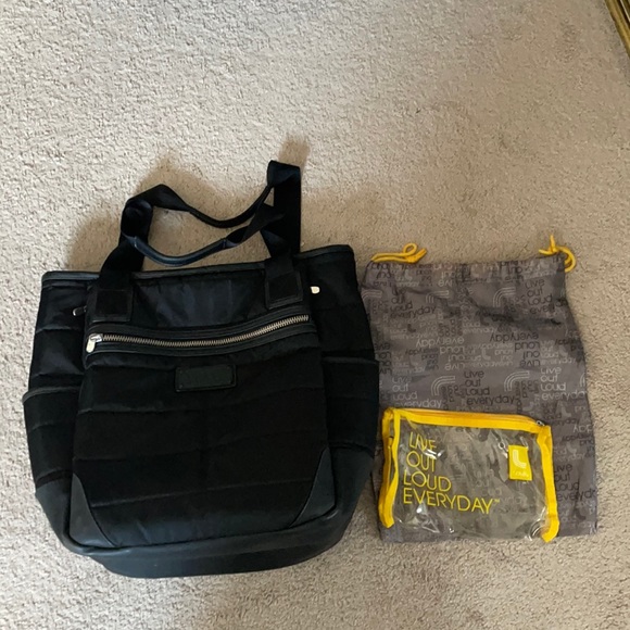 Lole Handbags - Lole Quilted Lily Convertible Backpack Gym Bag EUC